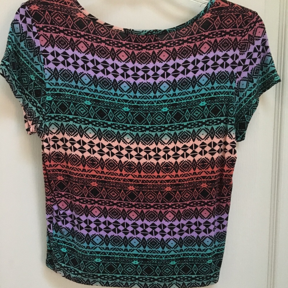 Multi-Colored Patterned Top - Picture 2 of 2